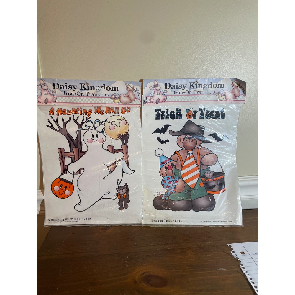 2 Daisy Kingdom Halloween Iron On Transfers Vintage 1989 Ghost Bear